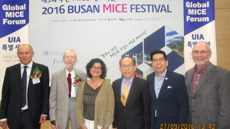 PCAAE attends Busan MICE Global Forum 2016, speaks to students